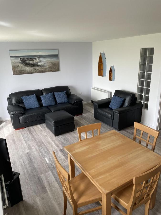 Beach Front Ground Floor Apartment Llanelli Buitenkant foto