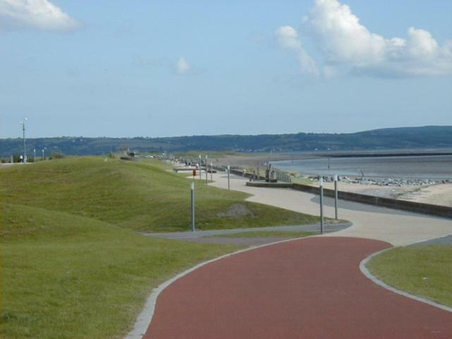 Beach Front Ground Floor Apartment Llanelli Buitenkant foto